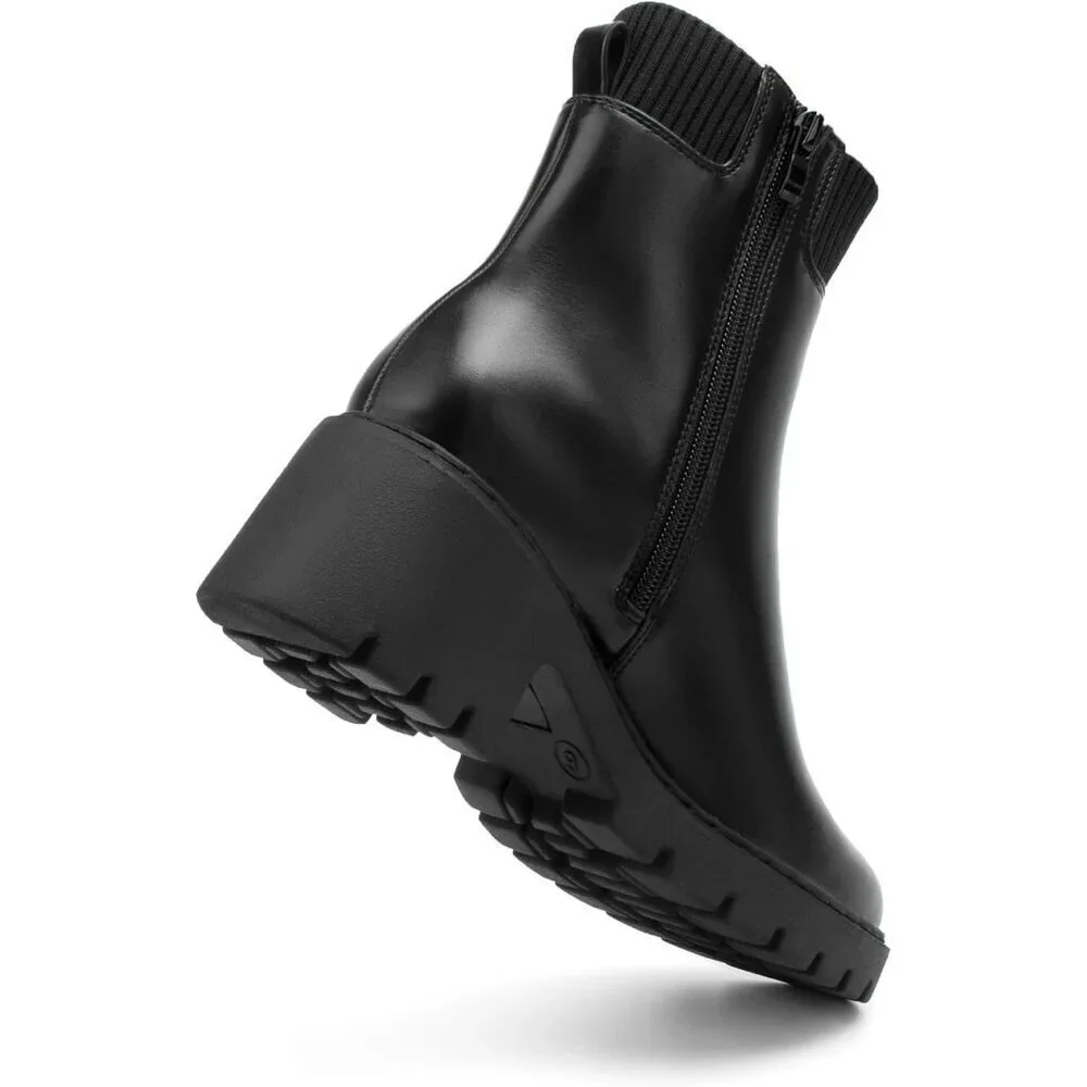 Women's Black Platform Chelsea Boots Lug Sole Chunky Heel Zipper Slip On